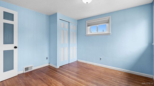 883 Sherwood Court, Cheektowaga, NY 14043