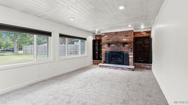 883 Sherwood Court, Cheektowaga, NY 14043