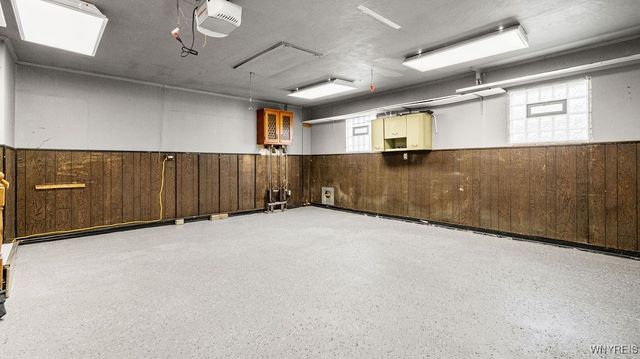 883 Sherwood Court, Cheektowaga, NY 14043