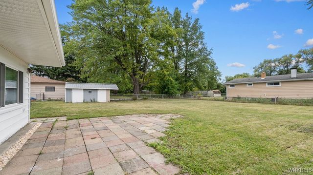 883 Sherwood Court, Cheektowaga, NY 14043