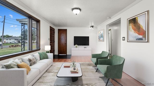 883 Sherwood Court, Cheektowaga, NY 14043