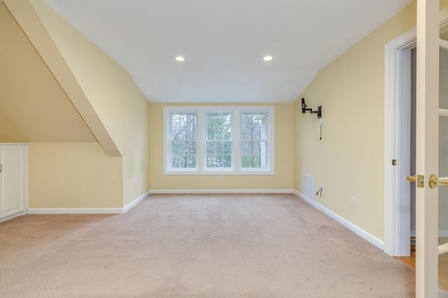 17 Nottingham Road, Windham, NH 03087