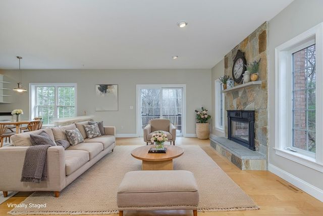 17 Nottingham Road, Windham, NH 03087