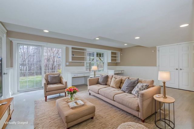 17 Nottingham Road, Windham, NH 03087