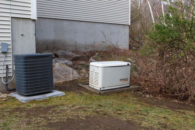 17 Nottingham Road, Windham, NH 03087