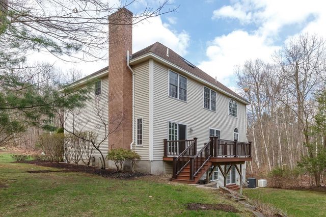 17 Nottingham Road, Windham, NH 03087