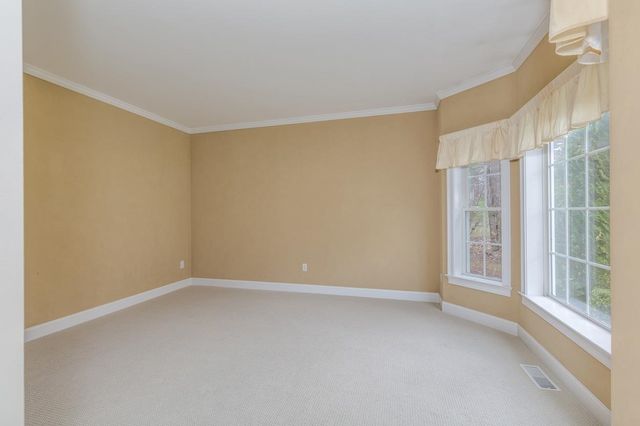 17 Nottingham Road, Windham, NH 03087