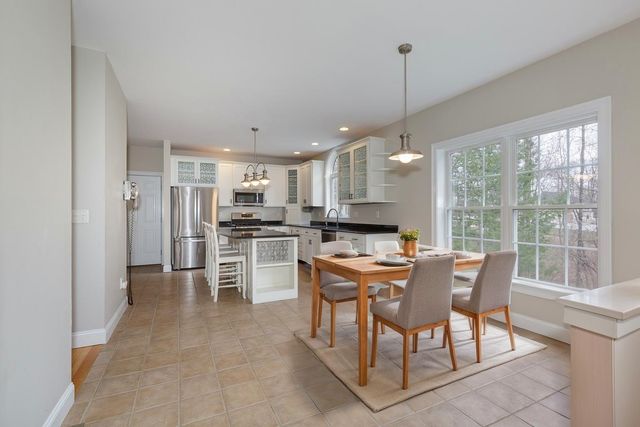 17 Nottingham Road, Windham, NH 03087