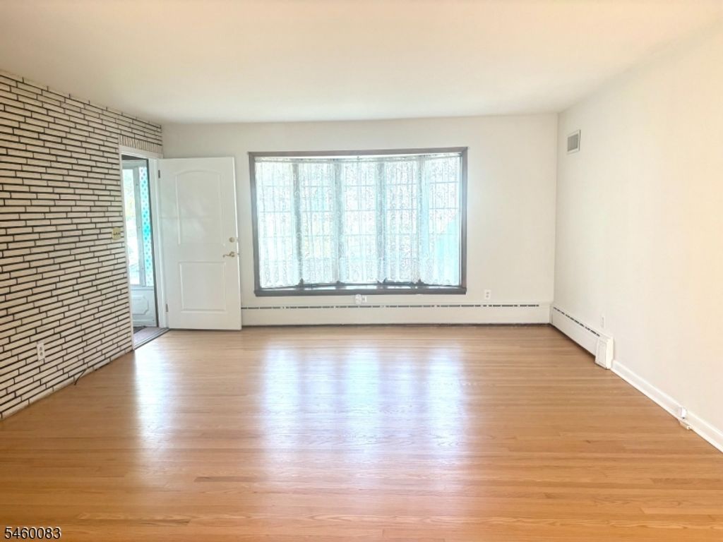 316 Sanford Ave, Lyndhurst Twp., NJ 07071 — photo 5