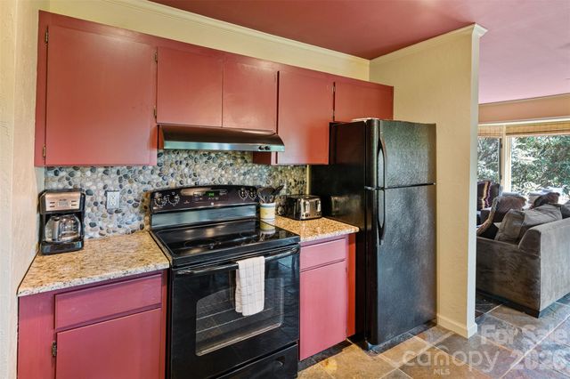 324 Celestial Drive, Blowing Rock, NC 28605