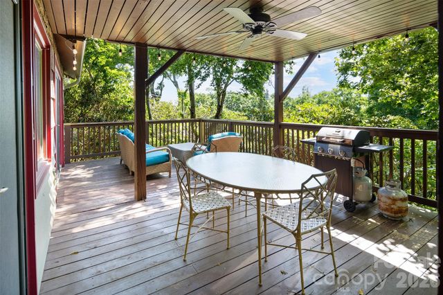 324 Celestial Drive, Blowing Rock, NC 28605