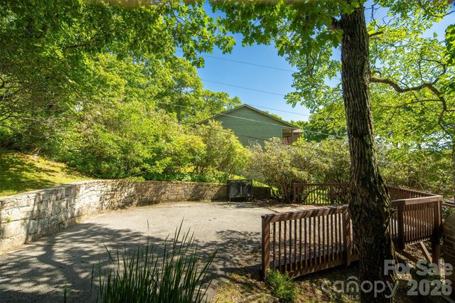 324 Celestial Drive, Blowing Rock, NC 28605