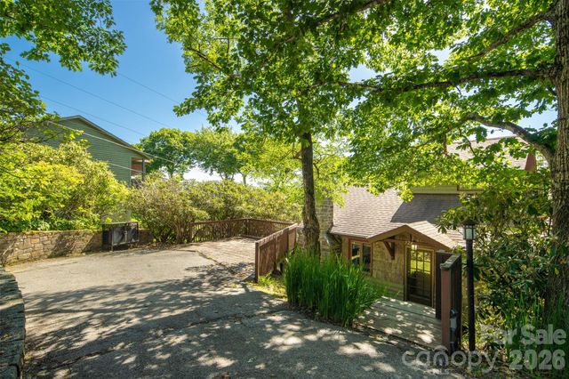 324 Celestial Drive, Blowing Rock, NC 28605