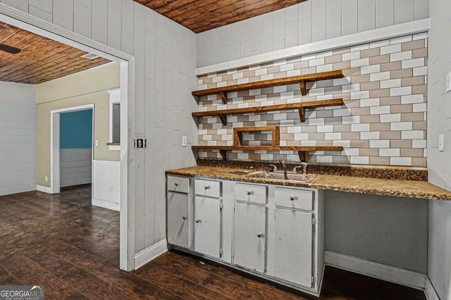 724 Highland Loop, Lawrenceville, GA 30046