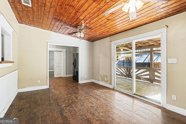 724 Highland Loop, Lawrenceville, GA 30046