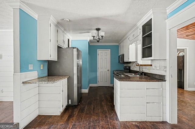 724 Highland Loop, Lawrenceville, GA 30046