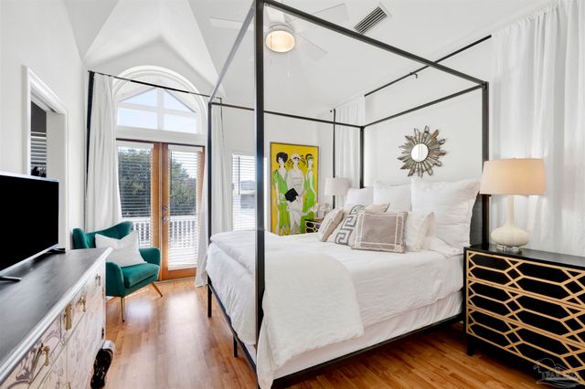 554 Santos St, Pensacola, FL 32502