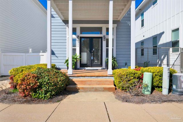 554 Santos St, Pensacola, FL 32502