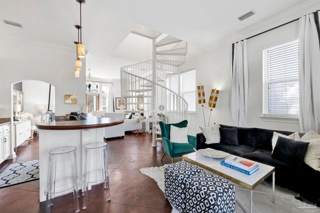 554 Santos St, Pensacola, FL 32502