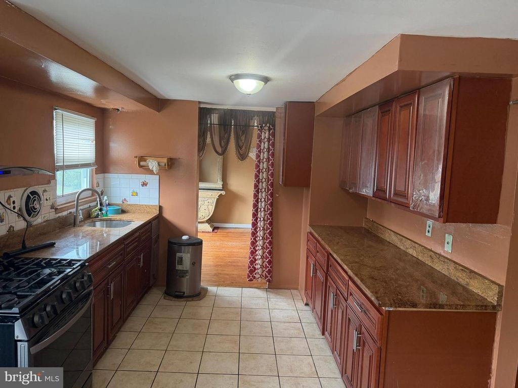 10207 CLARK ST, Philadelphia, PA 19116