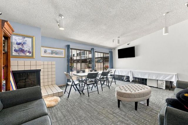 240 N Bayshore Boulevard 307, San Mateo, CA 94401