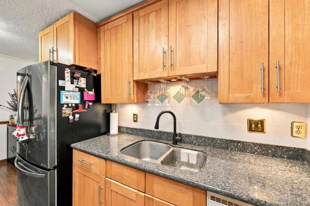 240 N Bayshore Boulevard 307, San Mateo, CA 94401