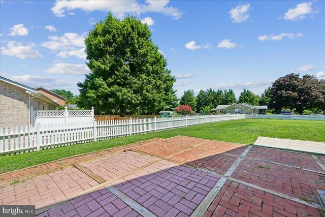 8009 STONE RIDGE DR, Frederick, MD 21702