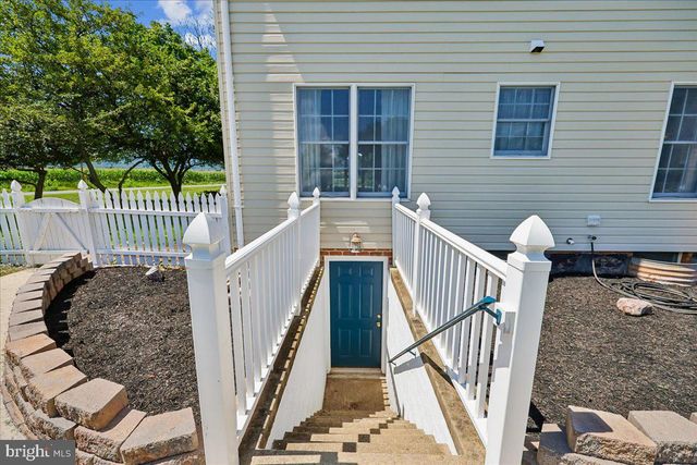 8009 STONE RIDGE DR, Frederick, MD 21702
