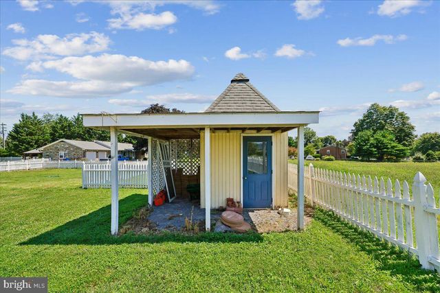 8009 STONE RIDGE DR, Frederick, MD 21702