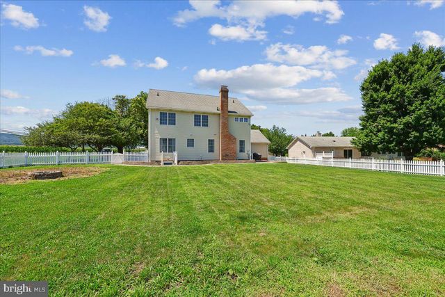8009 STONE RIDGE DR, Frederick, MD 21702