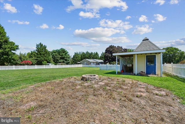 8009 STONE RIDGE DR, Frederick, MD 21702