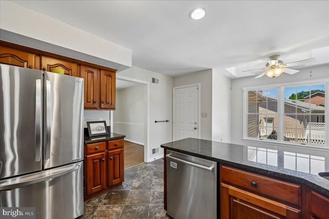 8009 STONE RIDGE DR, Frederick, MD 21702
