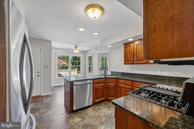 8009 STONE RIDGE DR, Frederick, MD 21702