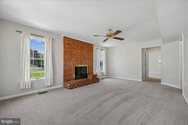 8009 STONE RIDGE DR, Frederick, MD 21702