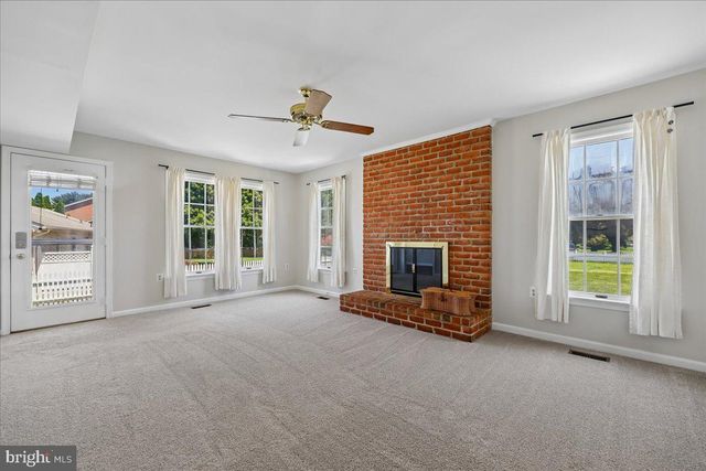 8009 STONE RIDGE DR, Frederick, MD 21702