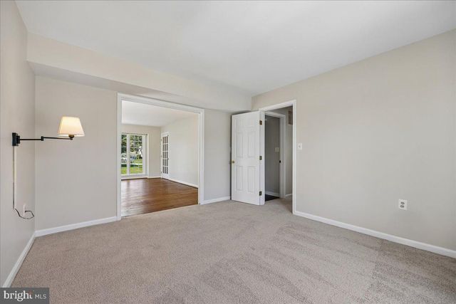 8009 STONE RIDGE DR, Frederick, MD 21702
