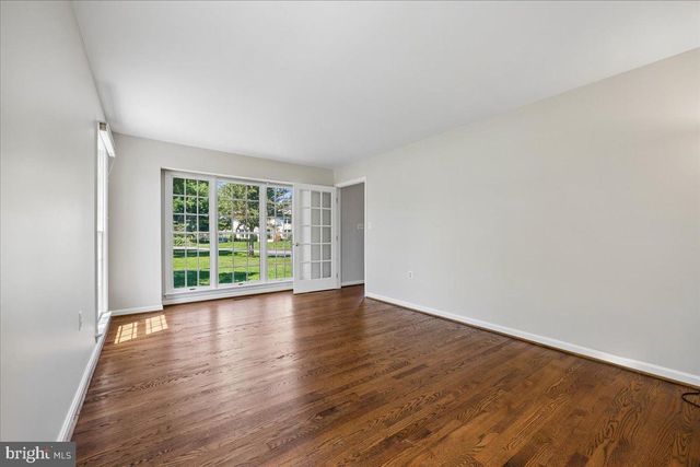 8009 STONE RIDGE DR, Frederick, MD 21702