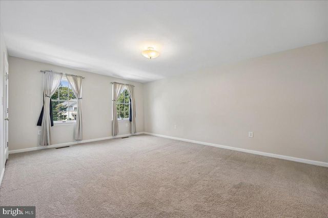 8009 STONE RIDGE DR, Frederick, MD 21702