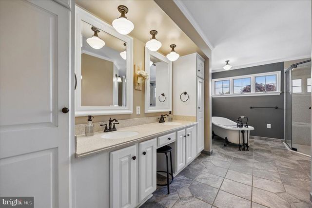 8009 STONE RIDGE DR, Frederick, MD 21702