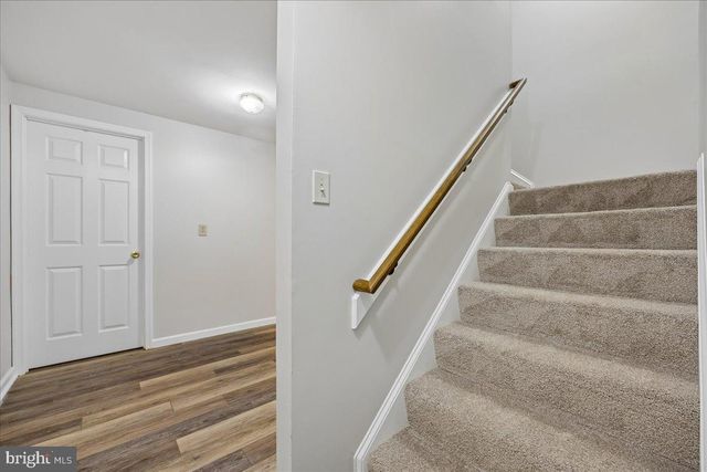 8009 STONE RIDGE DR, Frederick, MD 21702