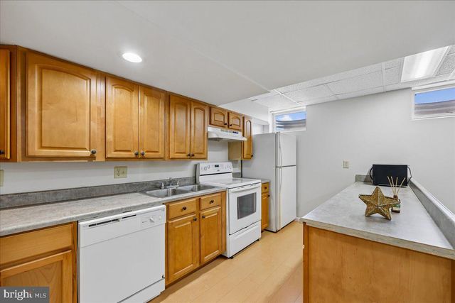 8009 STONE RIDGE DR, Frederick, MD 21702