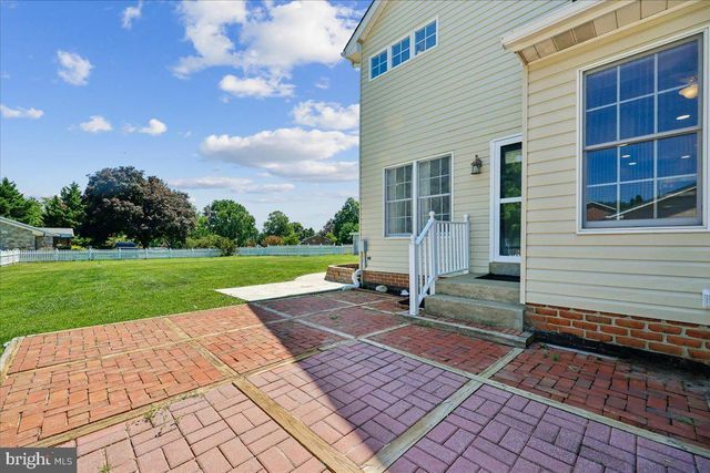 8009 STONE RIDGE DR, Frederick, MD 21702