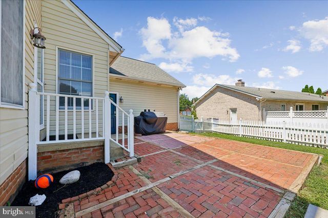 8009 STONE RIDGE DR, Frederick, MD 21702