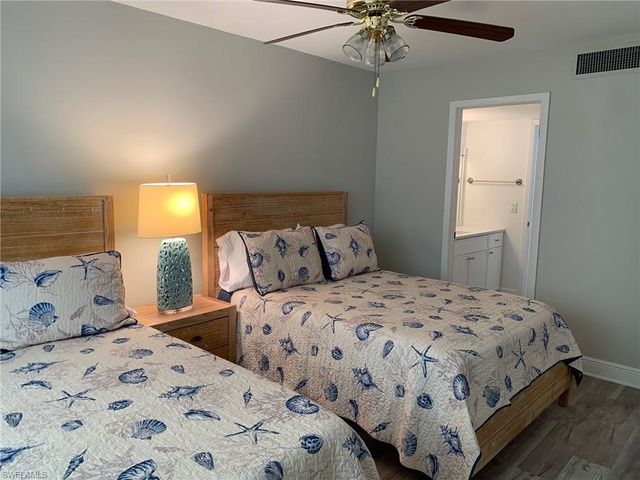 6220 Augusta DR 107, Fort Myers, FL 33907