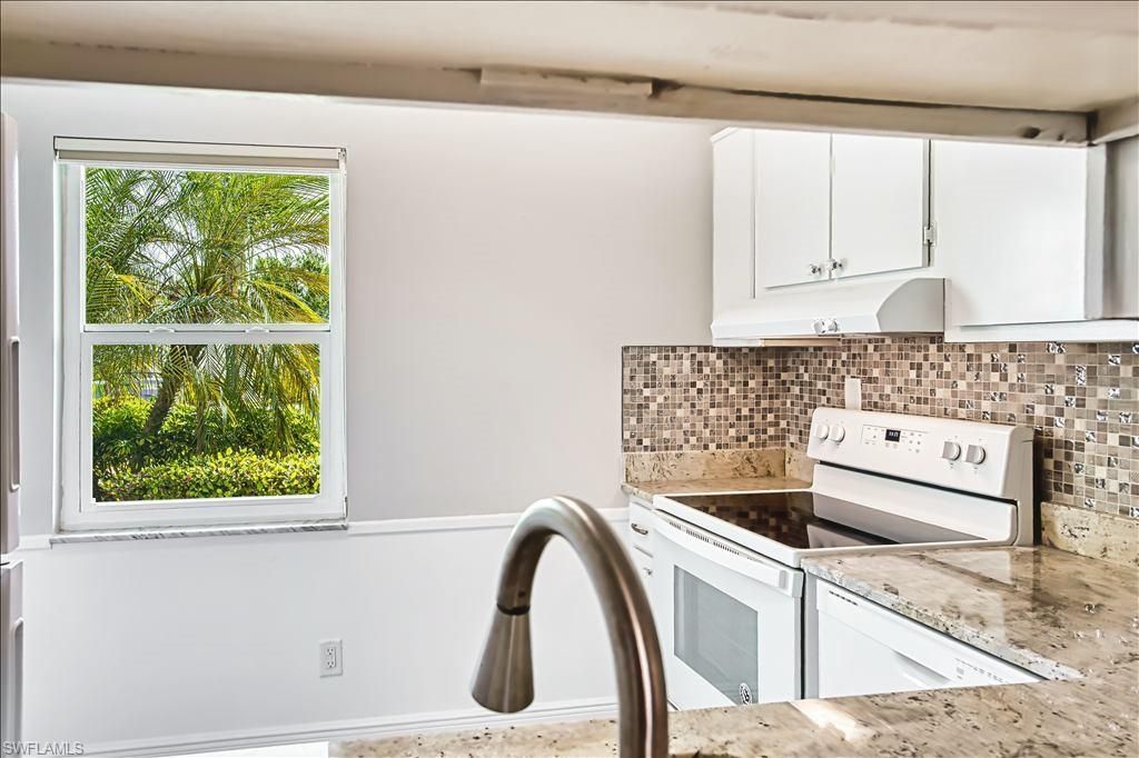 6220 Augusta DR 107, FORT MYERS, FL 33907 — photo 4