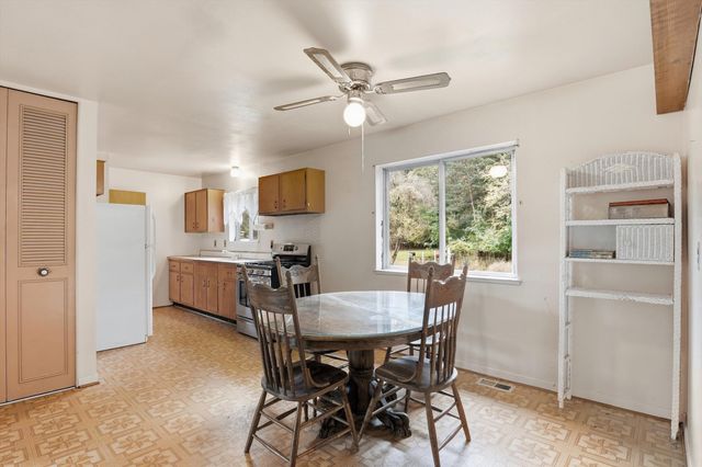 1692 N Hix Road, Westland, MI 48185