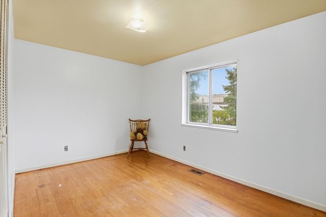 1692 N Hix Road, Westland, MI 48185