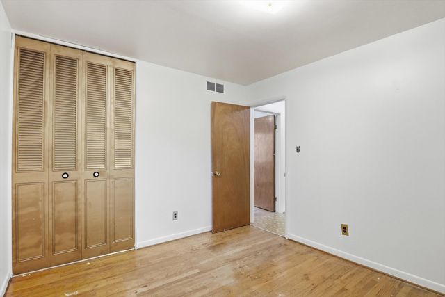 1692 N Hix Road, Westland, MI 48185