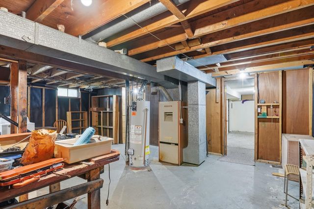 1692 N Hix Road, Westland, MI 48185