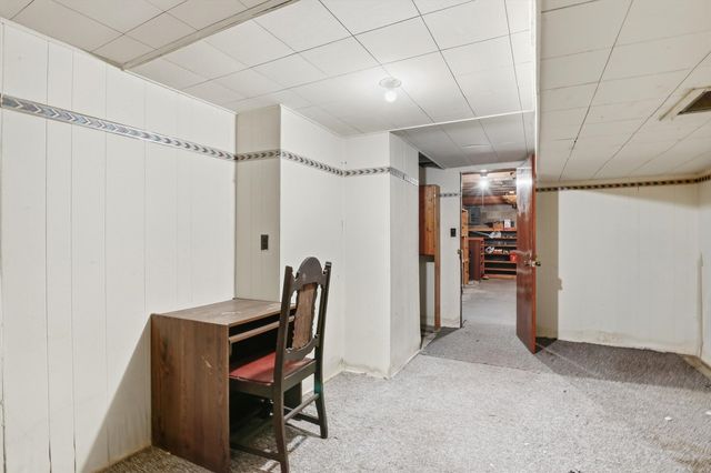 1692 N Hix Road, Westland, MI 48185